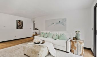 8395 SW BERRYHILL Ln, Beaverton, OR 97008