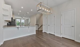 22186 MCCORMICK Ter, Ashburn, VA 20148