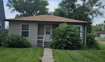1023 N 1st St, Aberdeen, SD 57401