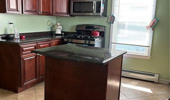 15 Villa Ave, Cranston, RI 02905