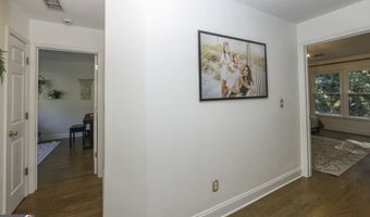 9900 Barston Ct, Alpharetta, GA 30022