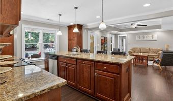 2410 Black Swan Ln NW, Acworth, GA 30101