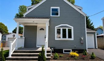 77 Ash St, Lincoln, RI 02865