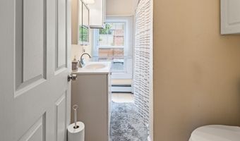 82 Main St, Blackstone, MA 01504
