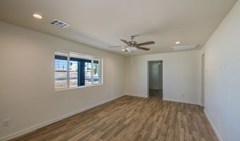 221 N TREKELL Rd, Casa Grande, AZ 85122