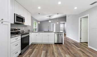 11932 NW 74TH Ter, Alachua, FL 32615