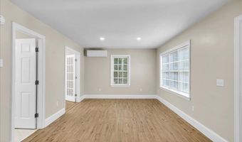 153 Cedar St, Belfast, ME 04915