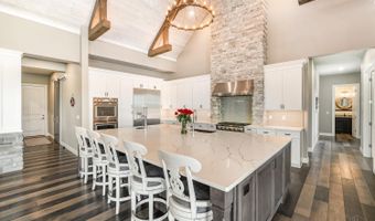 8659 Coveview Ct, Deerfield, OH 45040