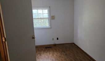 206 Harlem St, Bishopville, SC 29010