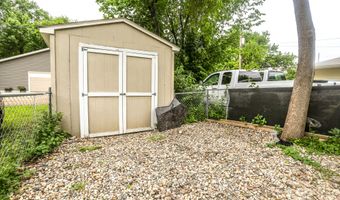 1724 S 1st St, Aberdeen, SD 57401