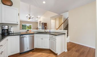 2835 Waterfront Ave, Algonquin, IL 60102