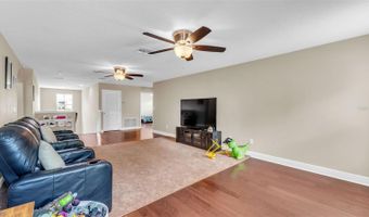 132 MAGNETA Loop, Auburndale, FL 33823