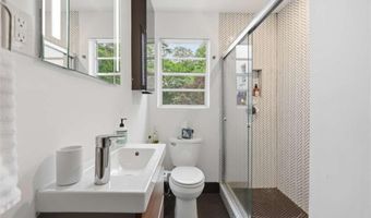 2240 Cheshire Bridge Rd NE 205, Atlanta, GA 30324