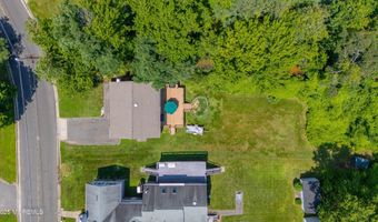 119 East Rd, Belford, NJ 07718