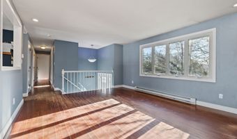 77 Vermont Dr, Bristol, CT 06010