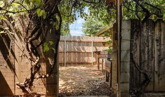 3371 Bardick Rd, Anderson, CA 96007