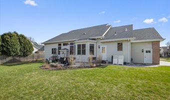 3020 E FALLCREEK Ln, Appleton, WI 54913