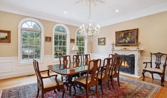 10813 LOCKLAND Rd, Potomac, MD 20854