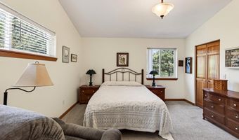 3956 BEACH LOOP Dr SW, Bandon, OR 97411