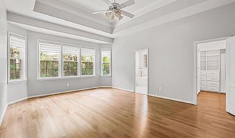 21565 CENTER POINT Cir, Ashburn, VA 20147