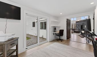 672 Danville Corner Rd, Auburn, ME 04210
