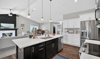 1511 NW Cedar Dr, Ankeny, IA 50023