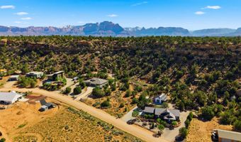 2868 N Foothill Dr, Apple Valley, UT 84737