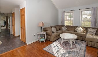 95 Obtuse Hill Rd, Brookfield, CT 06804