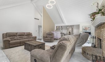 1126 Timber Climb Dr, Avon, IN 46123