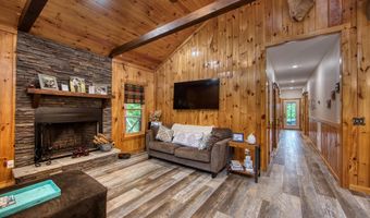 305 Griffin Ln, Allardt, TN 38504