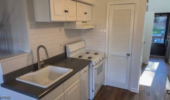 1 Snowbird Ct, Alloway, NJ 07462