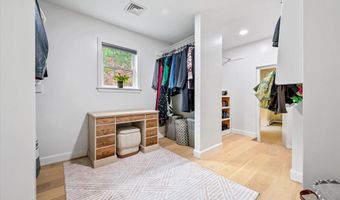 43 Darling Parke Dr, Bangor, ME 04401