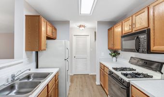 7532- F COXTON Ct 126, Alexandria, VA 22306