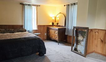 8 Graffam Rd, Baldwin, ME 04091