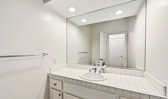 516 Camino Bailen, Escondido, CA 92029