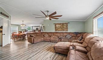 197 W Turnpike Rd, McAlester, OK 74501