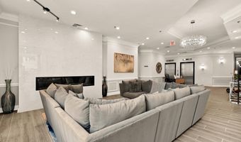 1024 N UTAH St 616, Arlington, VA 22201
