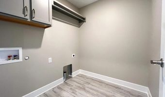 403 E Park Pl, Andover, KS 67002