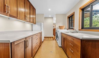1030 KUKUAU St, Hilo, HI 96720