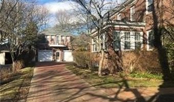 11 Admiral Kalbfus Rd, Newport, RI 02840