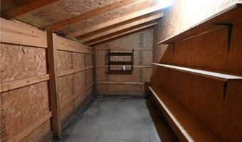 6610 6th Ave, Andover, OH 44003