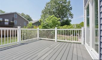 14 Byrne Pl, Bergenfield, NJ 07621