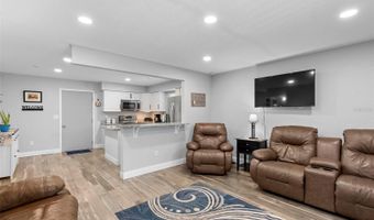 1640 JUNO Trl 205A, Astor, FL 32102