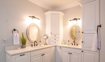23664 Meade Dr, Abingdon, VA 24211