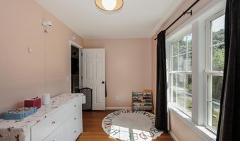 8 Riverside Dr, Allenstown, NH 03275