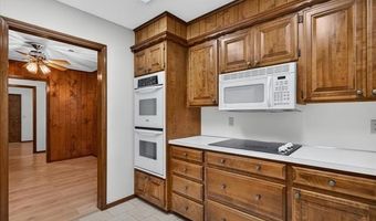 118 Canterbury Ct, Bartlesville, OK 74006
