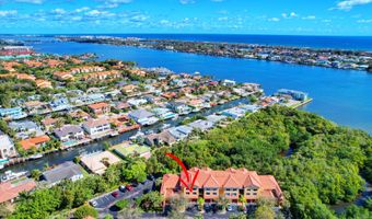 300 Scotia Dr 202, Hypoluxo, FL 33462