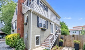 5110 N 19TH Rd N, Arlington, VA 22207