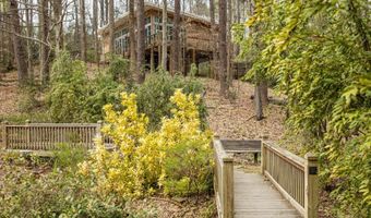 1242 Swancy Ct, Dunwoody, GA 30338