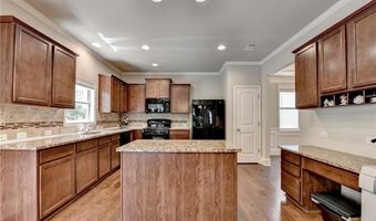 808 Harrison Dr, Acworth, GA 30102